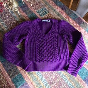 JOIE  100% Wool chunky knit Hypnotizing Purple V neck puff shoulder sweater